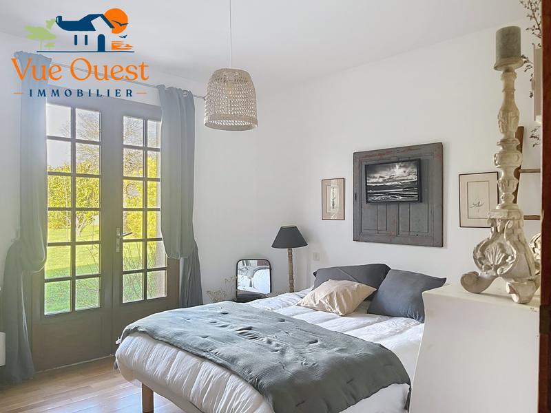 Maison traditionnelle - 147 m² - 8 pièces