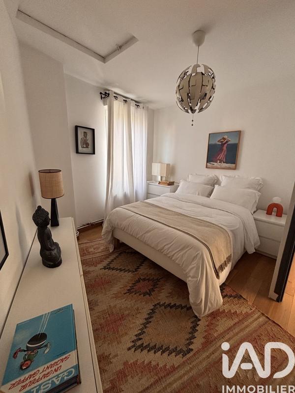 Maison - 180 m² - 8 pièces