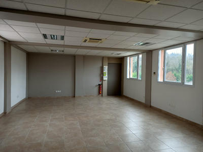 Bureau - 70 m² - 3 pièces