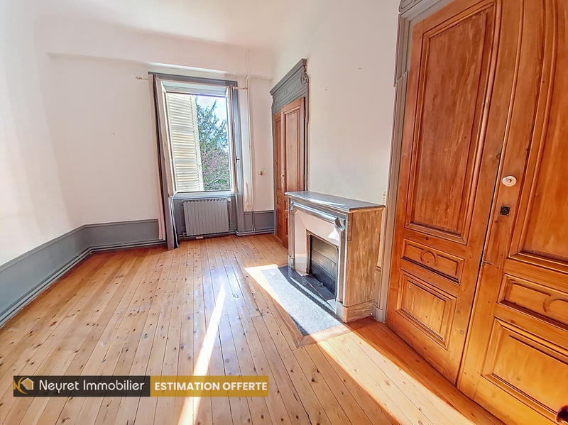 Château - 553 m² - 14 pièces