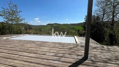 Maison de village - 200 m² - 8 pièces