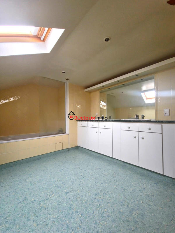 Maison - 190 m² - 6 pièces