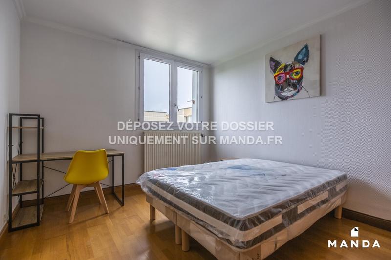 Chambre - 13 m² - 5 pièces