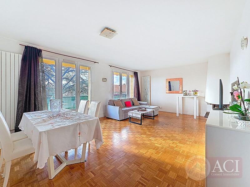 Appartement - 84 m² - 4 pièces