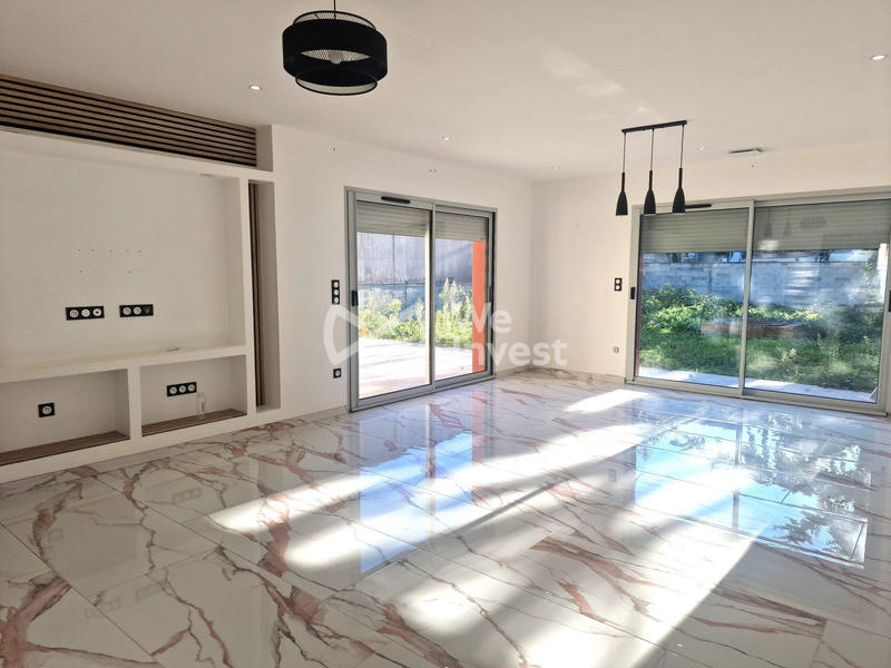 Maison - 120 m² - 5 pièces