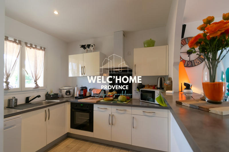 Maison traditionnelle - 96 m² - 5 pièces