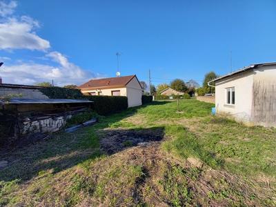 Terrain constructible - 1 673 m²