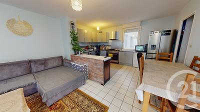 Maison - 76 m² - 4 pièces