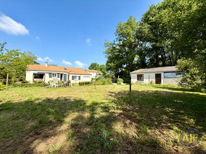 Maison - 136 m² - 6 pièces