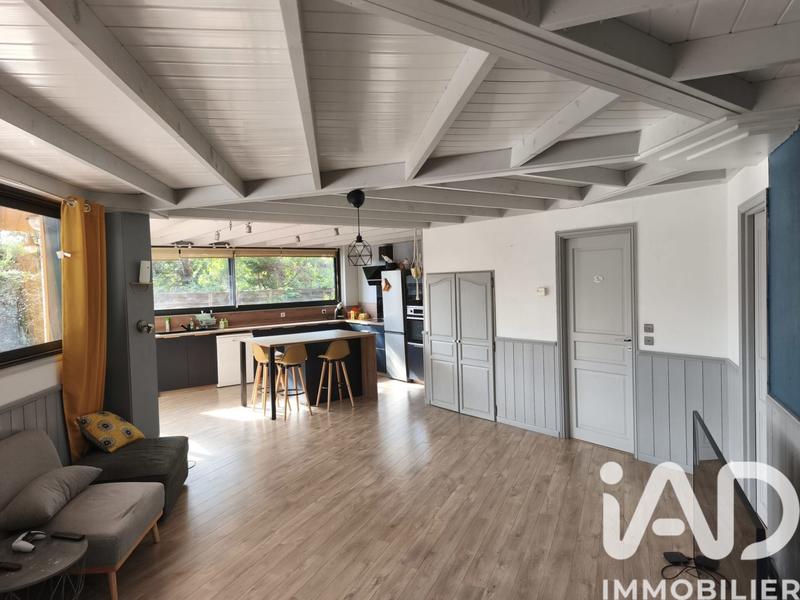 Maison - 88 m² - 4 pièces