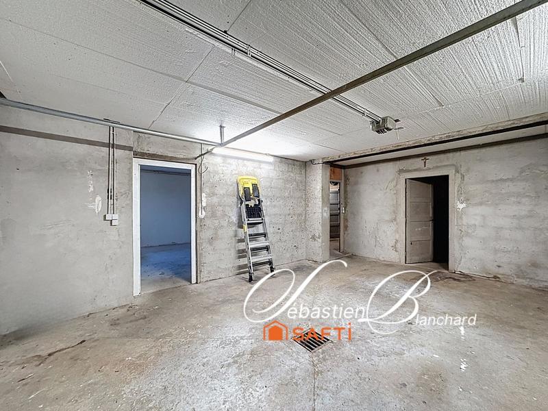 Maison - 263 m² - 7 pièces