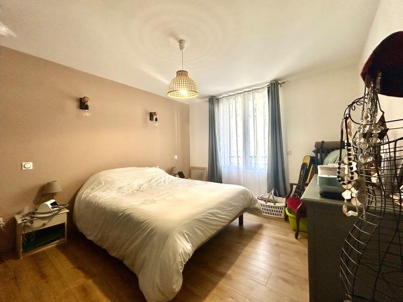 Appartement - 80 m² - 3 pièces