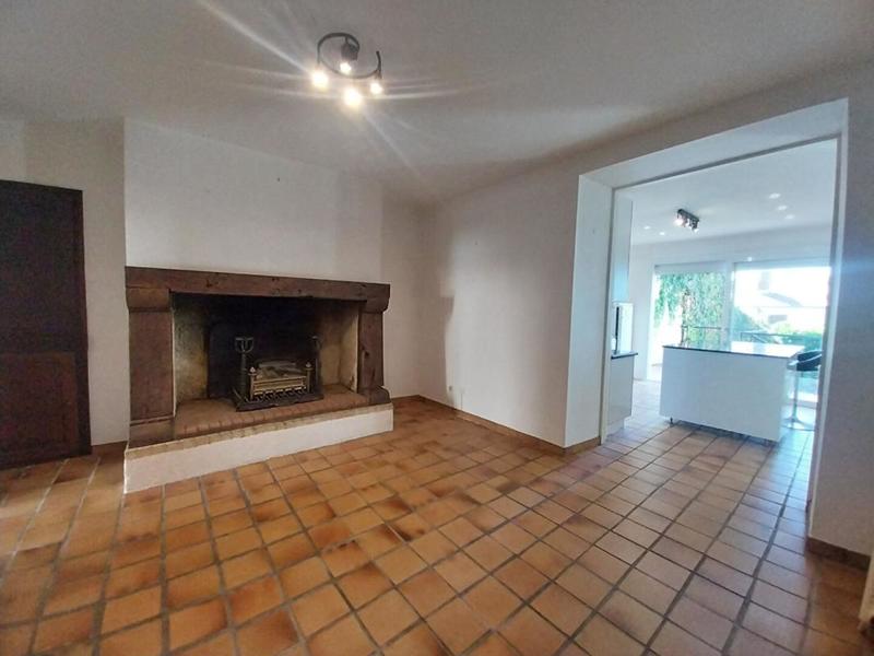 Maison - 287 m² - 9 pièces