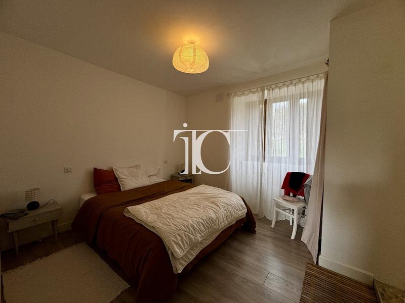 Appartement ancien - 70 m² - 3 pièces