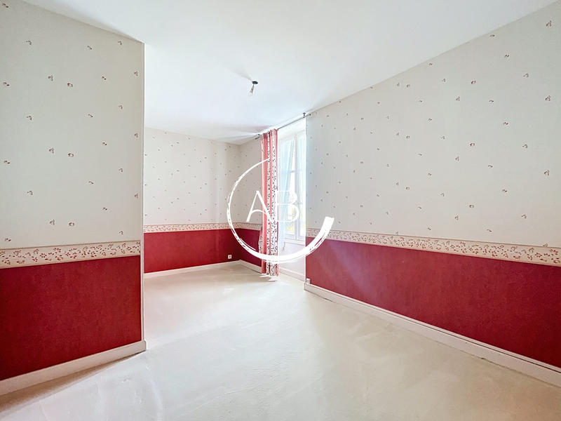 Maison - 200 m² - 11 pièces