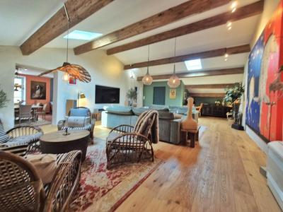 Maison - 180 m² - 6 pièces