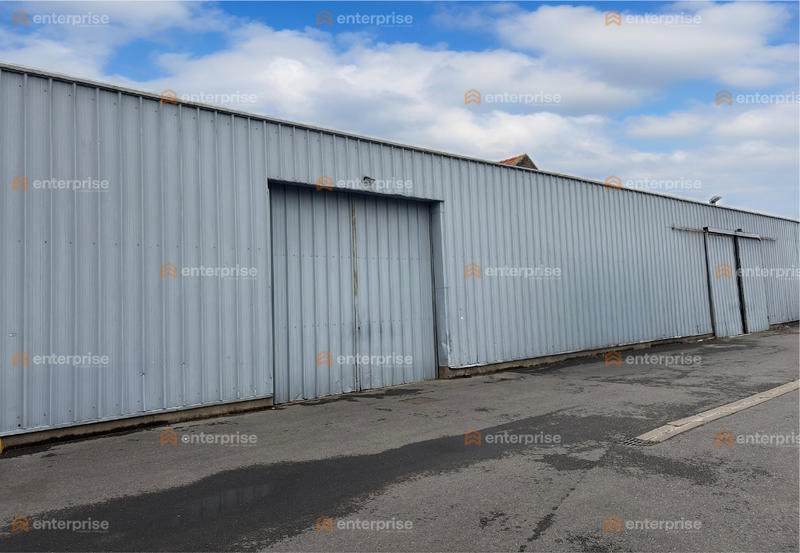 Local d'activité / Entrepôt - 200 m²