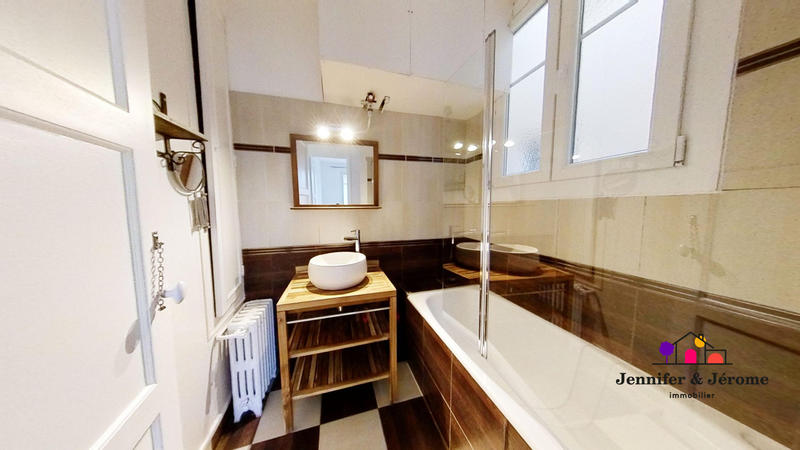 Appartement - 64 m² - 3 pièces