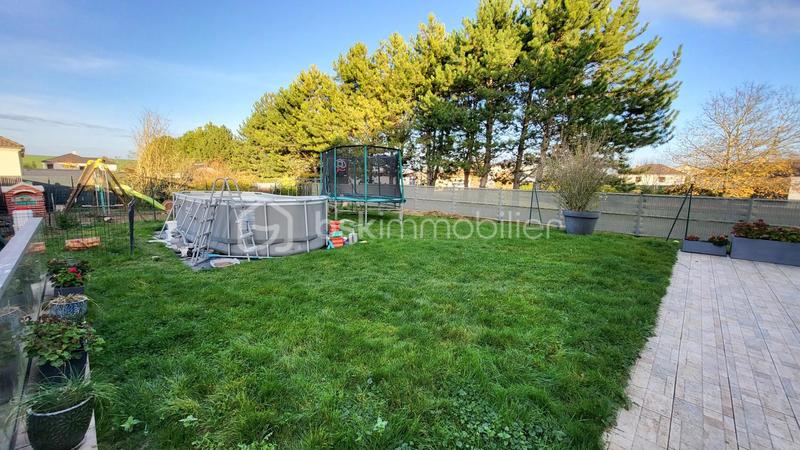 Maison traditionnelle - 220 m² - 9 pièces