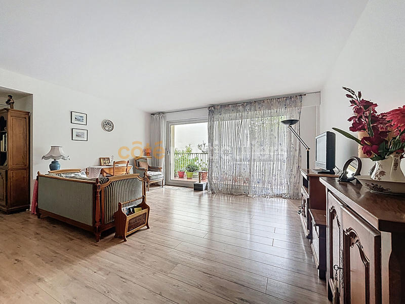 Appartement - 87 m² - 5 pièces