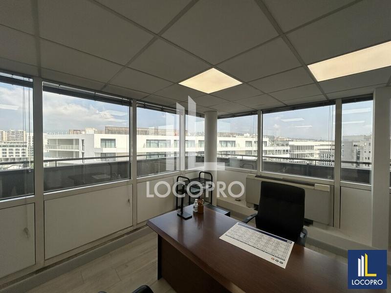 Bureau - 480 m²