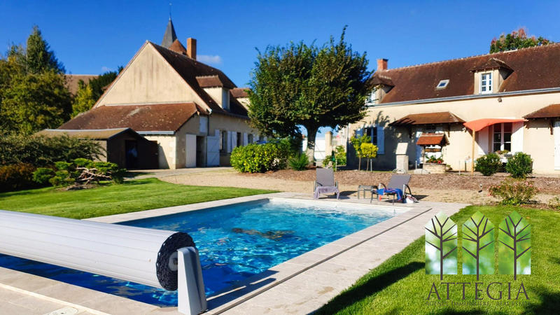 Maison - 317 m² - 14 pièces