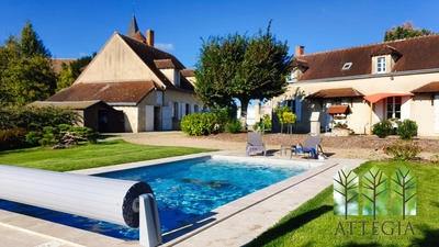 Maison - 317 m² - 14 pièces