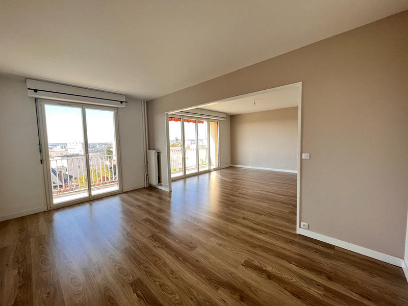 Appartement - 120 m² - 5 pièces