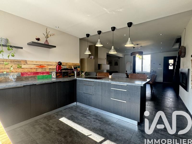 Maison - 140 m² - 5 pièces