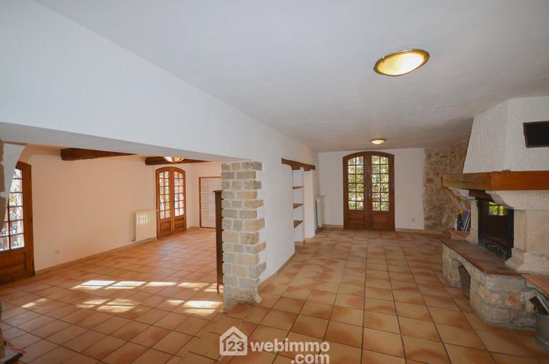 Villa - 180 m² - 5 pièces