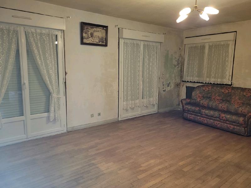 Maison - 200 m² - 14 pièces