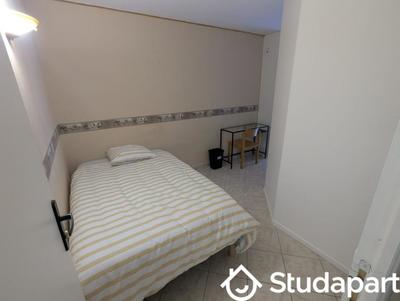 Chambre - 9 m² - 1 pièce