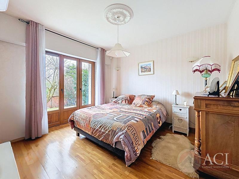 Maison - 147 m² - 7 pièces