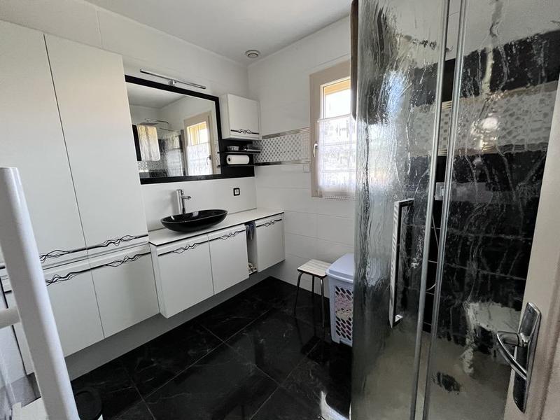 Maison - 97 m² - 5 pièces