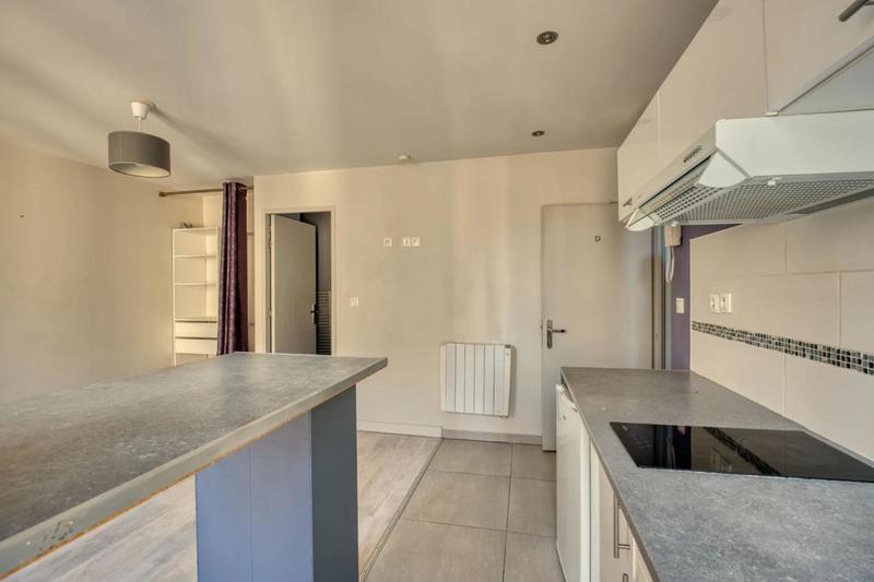 Appartement - 180 m² - 7 pièces