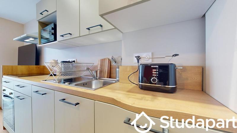 Chambre - 10 m² - 1 pièce