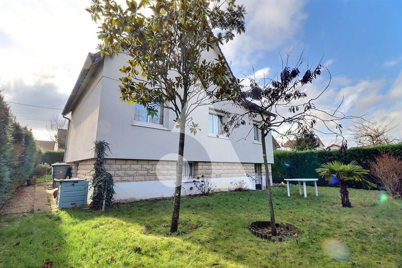 Maison - 115 m² - 5 pièces