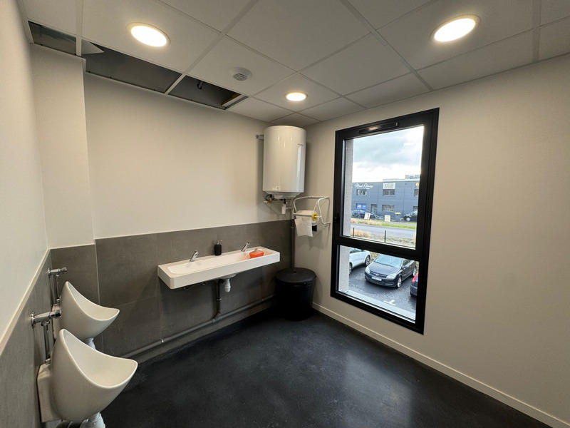 Entrepôt - 1 008 m² - 6 pièces