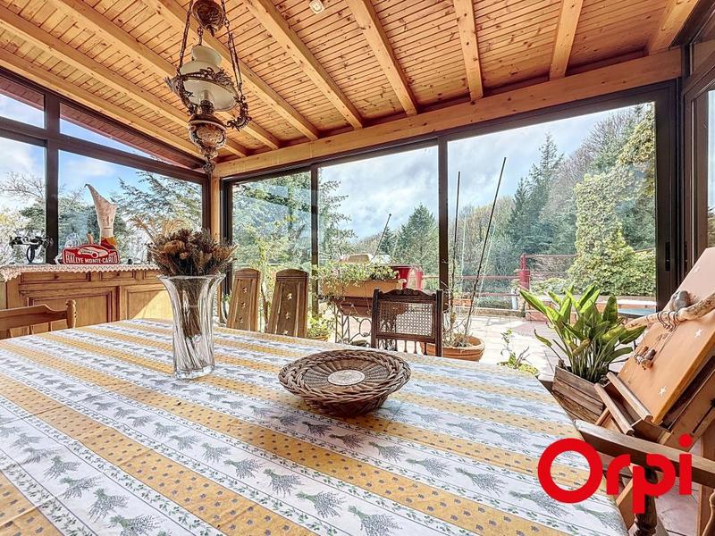 Maison - 198 m² - 8 pièces