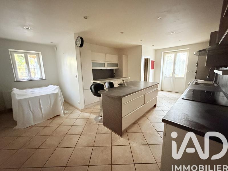 Maison - 430 m² - 12 pièces