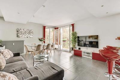 Appartement - 81 m² - 4 pièces