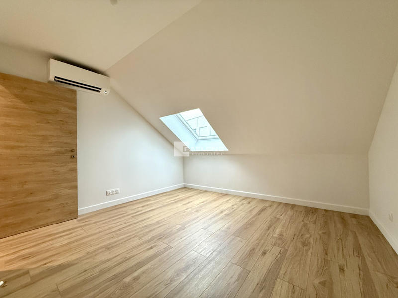 Duplex - 99 m² - 5 pièces
