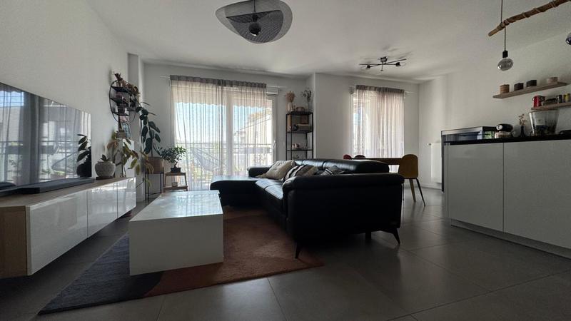 Appartement - 70 m² - 3 pièces