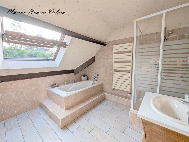 Maison - 320 m² - 11 pièces