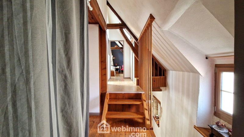 Maison - 210 m² - 6 pièces