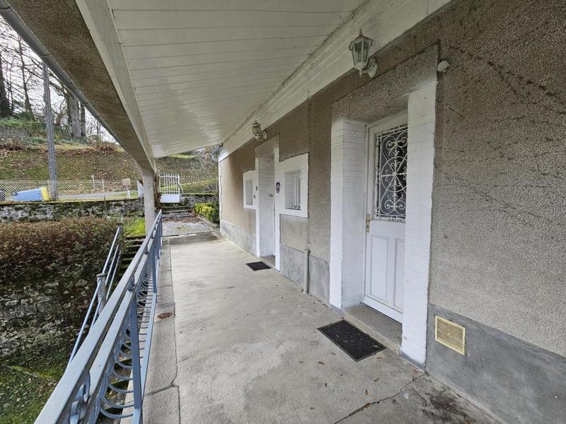 Maison - 158 m² - 8 pièces