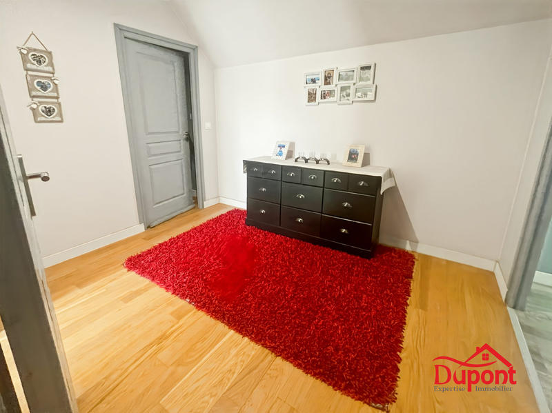 Maison traditionnelle - 168 m² - 7 pièces