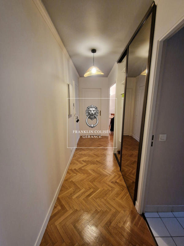 Appartement - 55 m² - 2 pièces