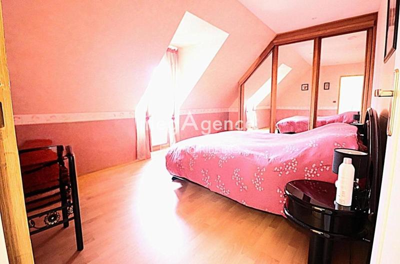 Pavillon - 120 m² - 6 pièces