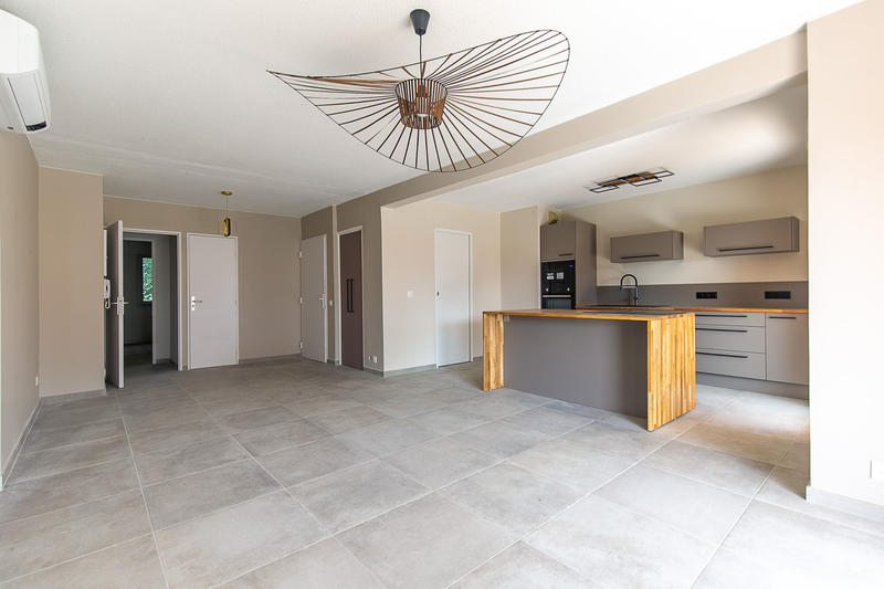 Appartement - 91 m² - 4 pièces